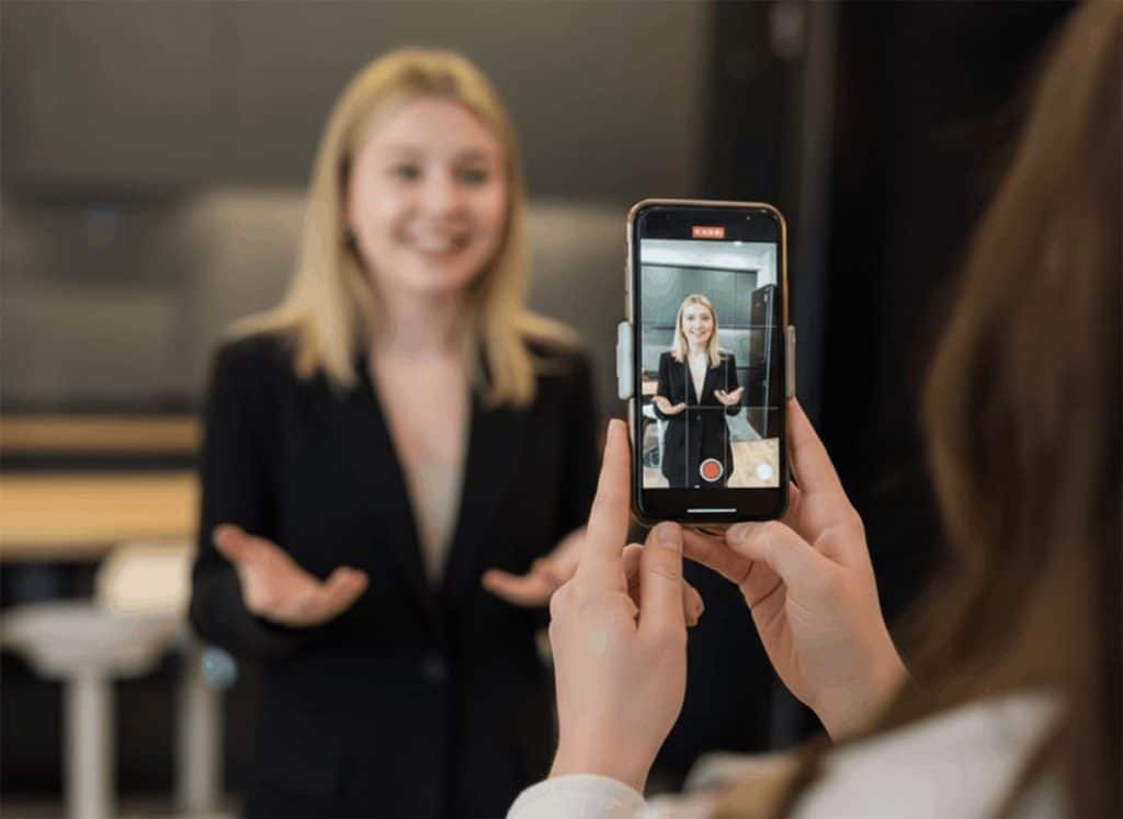 Medewerker braincandy maakt short form content